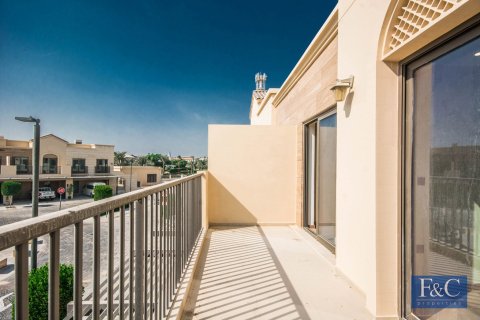 Townhouse in Jumeirah Golf Estates, Dubai 3 bedrooms, 139 sq.m. № 103792 - photo 2