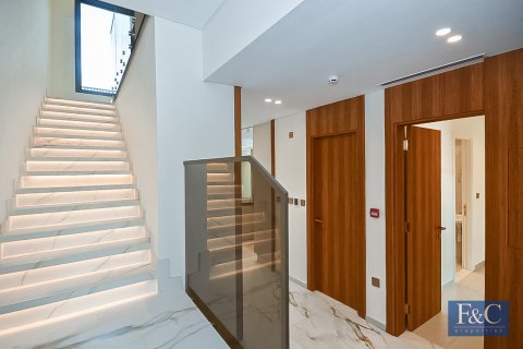 Townhouse in Jumeirah Golf Estates, Dubai 3 bedrooms, 139 sq.m. № 103792 - photo 22