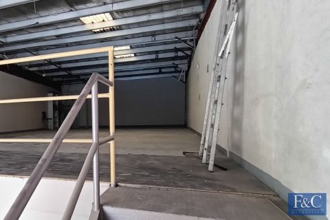 Almacén en Al Quoz Industrial Area, Al Quoz, Dubai, 635 m², № 103790 - foto 2