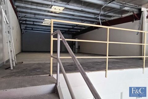 Almacén en Al Quoz Industrial Area, Al Quoz, Dubai, 635 m², № 103790 - foto 6
