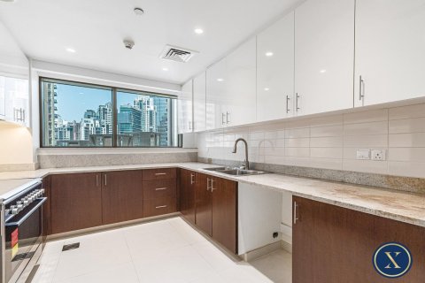 Apartment in BLVD Crescent, Downtown Dubai (Downtown Burj Dubai), Dubai 2 bedrooms, 155 sq.m. № 45528 - photo 7