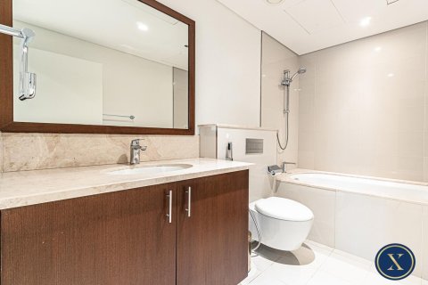 Apartment in BLVD Crescent, Downtown Dubai (Downtown Burj Dubai), Dubai 2 bedrooms, 155 sq.m. № 45528 - photo 13