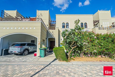 Townhouse in Dubai 4 bedrooms, 351.7 sq.m. № 132716
