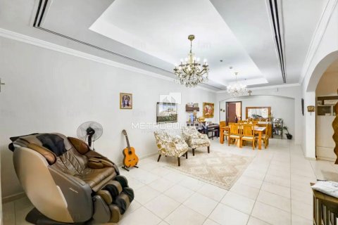 Apartment in Diamond Views, Jumeirah Village Circle, Dubai 3 bedrooms, 250 sq.m. № 73528 - photo 3