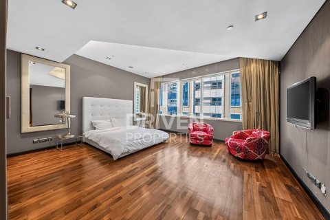 Снять в аренду квартиру в Дубай Марине, Дубай: 4 спальни, 586.03м², № 129665 - фото 16