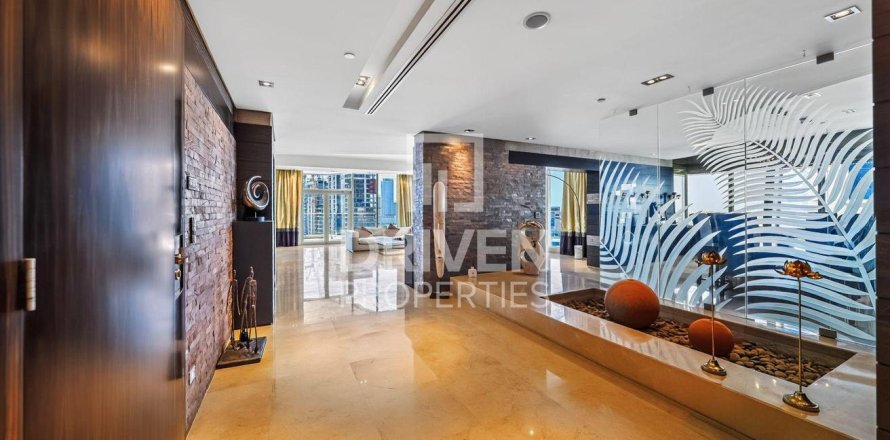 Квартира в Дубай Марине, Дубай, 4 спальни, 586.03м², № 129665