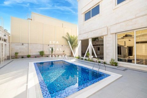 Villa à Meydan, Dubai, 5 chambres, 1140.9 m², № 52715 - photo 3
