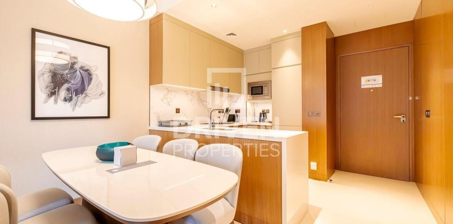 Apartment in The Address Residences Dubai Opera, Downtown Dubai (Downtown Burj Dubai), Dubai 2 bedrooms, 117.43 sq.m. № 127935