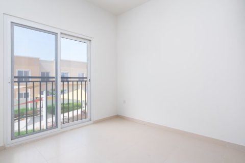 Adosado en Villanova, Dubai Land, Dubai, 3 dormitorios, 178.37 m², № 1156 - foto 13