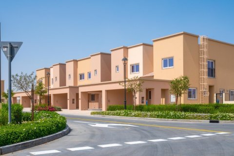 Adosado en Villanova, Dubai Land, Dubai, 3 dormitorios, 178.37 m², № 1156 - foto 9