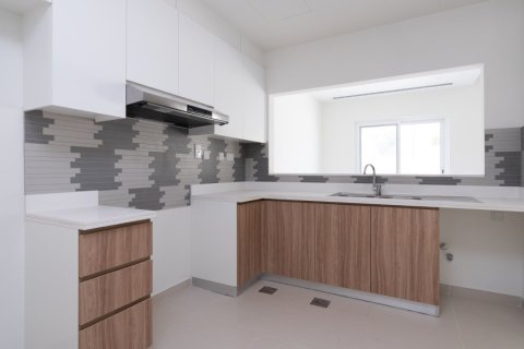Adosado en Villanova, Dubai Land, Dubai, 3 dormitorios, 178.37 m², № 1156 - foto 2