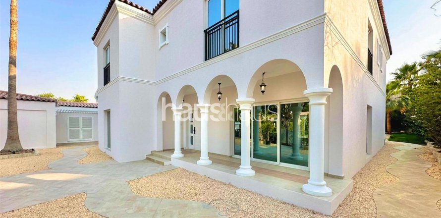 Villa en Dubai Investment Park, Dubai, 5 dormitorios, 577 m², № 43488