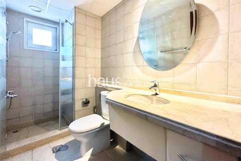 Villa en Dubai Investment Park, Dubai, 5 dormitorios, 577 m², № 43488 - foto 13