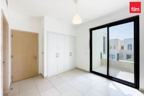 Townhouse in Reem, Dubai 3 bedrooms, 235.4 sq.m. № 141324 - photo 16