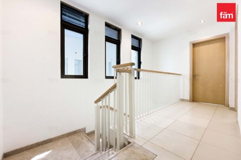 Townhouse in Reem, Dubai 3 bedrooms, 235.4 sq.m. № 141324 - photo 23
