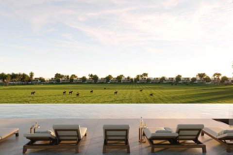 Villa in Dubai Investment Park, Dubai 4 bedrooms, 355 sq.m. № 103545 - photo 9