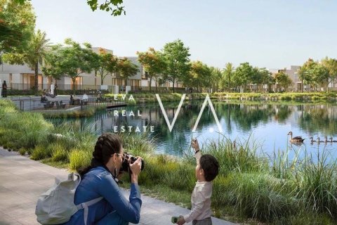 Villa à Dubai, 5 chambres, 963.56 m², № 52855 - photo 5