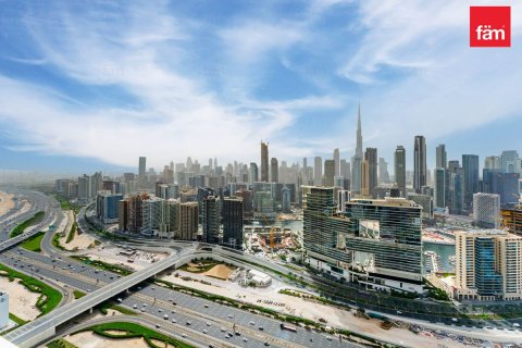 Apartment in Business Bay, Dubai 3 bedrooms, 178.2 sq.m. № 112808 - photo 3