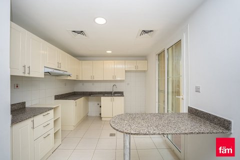 Townhouse in Dubai 3 bedrooms, 255 sq.m. № 112807 - photo 14