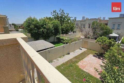Townhouse in Dubai 3 bedrooms, 255 sq.m. № 112807 - photo 17