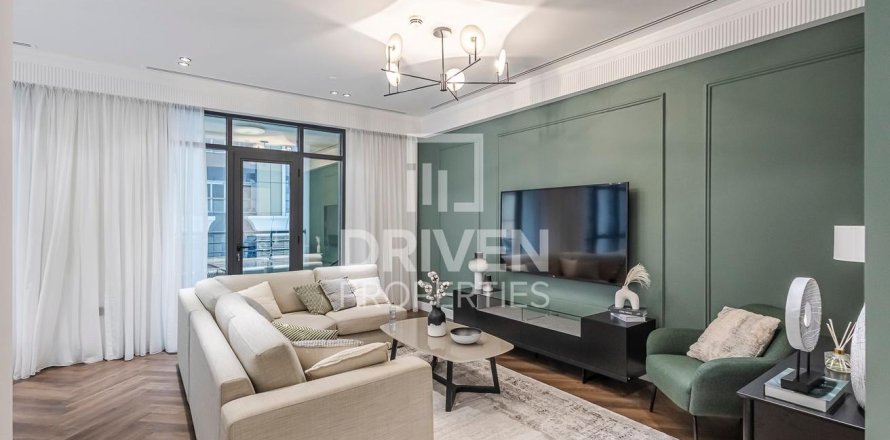 Apartment in Marina Crown, Dubai Marina, Dubai 2 bedrooms, 159.24 sq.m. № 138266