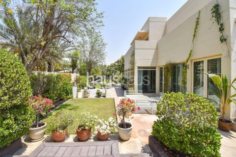 Villa à Arabian Ranches, Dubai, 5 chambres, 493 m², № 43999 - photo 9