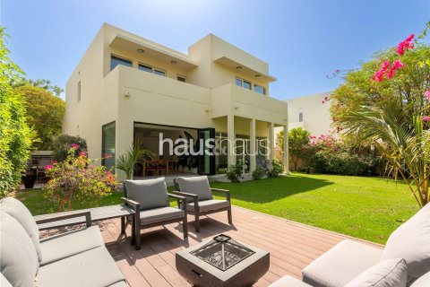 Villa in Arabian Ranches, Dubai 4 bedrooms, 299 sq.m. № 44000