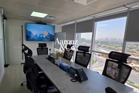 Office in Jumeirah Lake Towers, Dubai 126 sq.m. № 111234