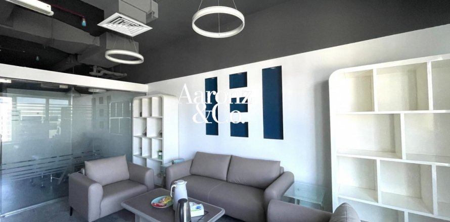 Office in Business Bay, Dubai 95 sq.m. № 111236