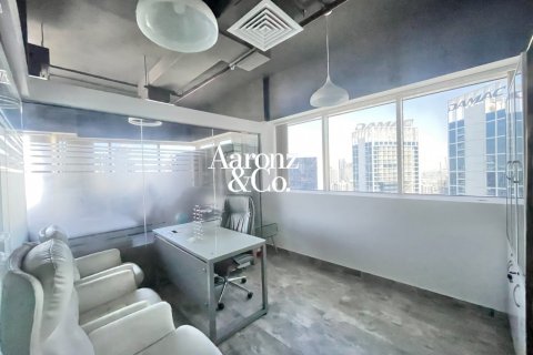 Office in Business Bay, Dubai 95 sq.m. № 111236 - photo 9