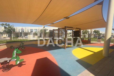 Villa in EMAAR South, Dubai South (Dubai World Central), Dubai 3 bedrooms, 181 sq.m. № 110368 - photo 3