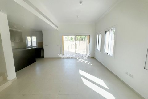 Villa in Bella Casa, Serena, Dubai 3 bedrooms, 273 sq.m. № 15555