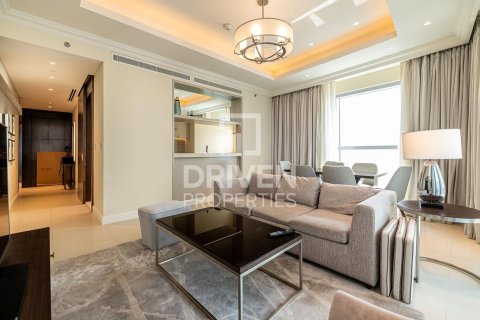 Appartement à The Address Residence Fountain Views, Downtown Dubai (Downtown Burj Dubai), Dubai, 2 chambres, 134.34 m², № 128365 - photo 3