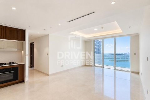 Квартира в EMAAR Beachfront, Dubai Harbour, Дубай, 3 спальни, 152.83м², № 143036