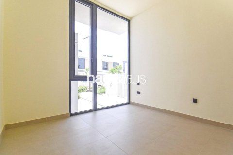 Снять в аренду виллу в Дубай Хилс Эстейт, Дубай: 4 спальни, 313м², № 43232 - фото 15