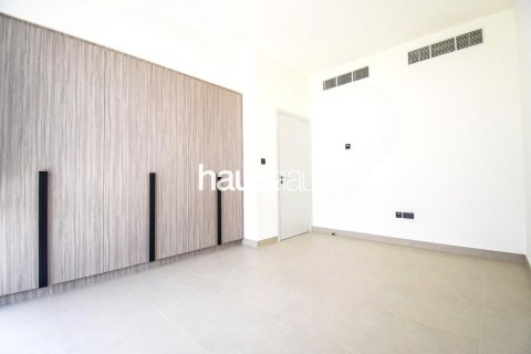 Снять в аренду виллу в Дубай Хилс Эстейт, Дубай: 4 спальни, 313м², № 43232 - фото 12
