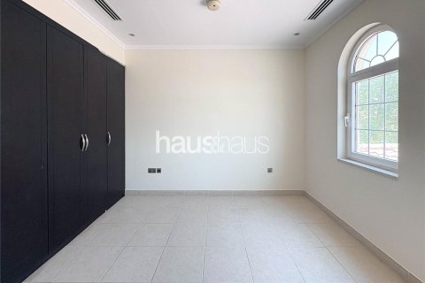 Villa en Legacy, Jumeirah Park, Dubai, 3 dormitorios, 328 m², № 43234 - foto 9