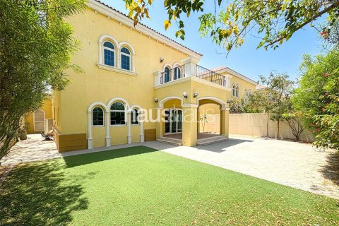 Вилла в Legacy, Jumeirah Park, Дубай, 3 спальни, 328м², № 43234