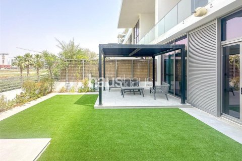Townhouse in DAMAC Hills (Akoya by DAMAC), Dubai 2 bedrooms, 172 sq.m. № 43235 - photo 3