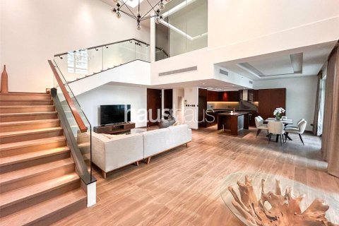 Квартира в The Lofts, Даунтаун Дубай (Даунтаун Бурдж Дубай), Дубай, 2 спальни, 184м², № 44691