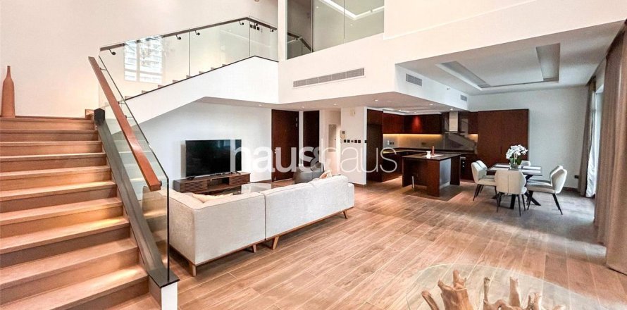شقة في The Lofts, وسط مدينة دبي, دبي 2 غرف نوم, 184 م² رقم 44691