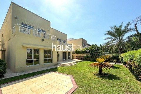Villa in Meadows, Dubai 4 bedrooms, 344 sq.m. № 44704