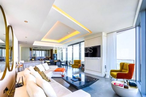 Apartment in Dubai Marina, Dubai 3 bedrooms, 218 sq.m. № 44690