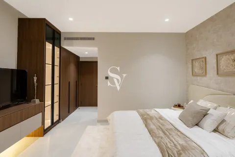 Купить квартиру в Dubai Land, Дубай: 2 спальни, 140м², № 67777 - фото 4