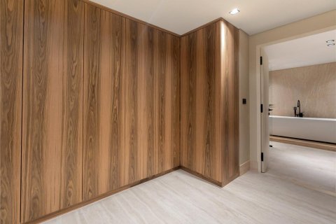Apartamento en International City, Dubai, 2 dormitorios, 220 m², № 44281 - foto 19