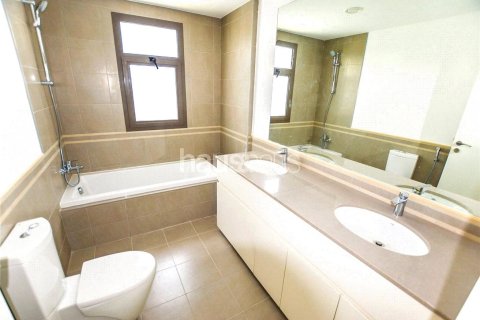 Снять в аренду таунхаус в Town Square, Дубай: 4 спальни, 270м², № 44887 - фото 11