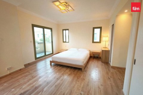 Villa en Mirdif, Dubai, 5 dormitorios, 422.8 m², № 137755 - foto 6