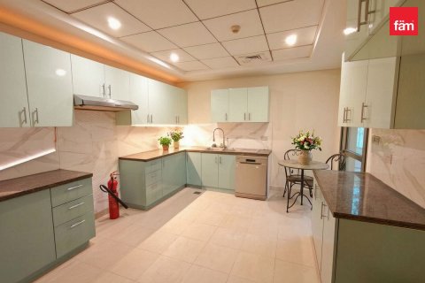 Villa en Mirdif, Dubai, 5 dormitorios, 422.8 m², № 137755 - foto 9