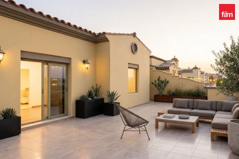 Villa en Mirdif, Dubai, 5 dormitorios, 422.8 m², № 137755 - foto 2