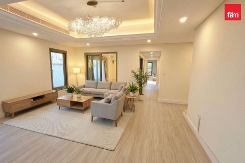 Villa en Mirdif, Dubai, 5 dormitorios, 422.8 m², № 137755 - foto 11
